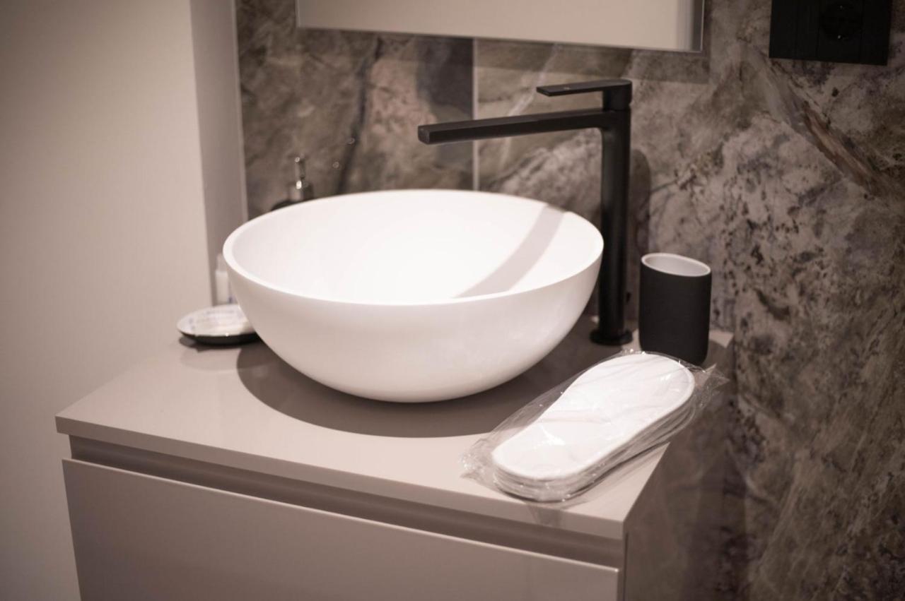 Exclusive Retreat Few Steps From Duomo - Apt 1 Milano Eksteriør bilde